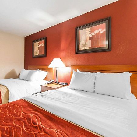 Quality Inn Seaman Exterior photo