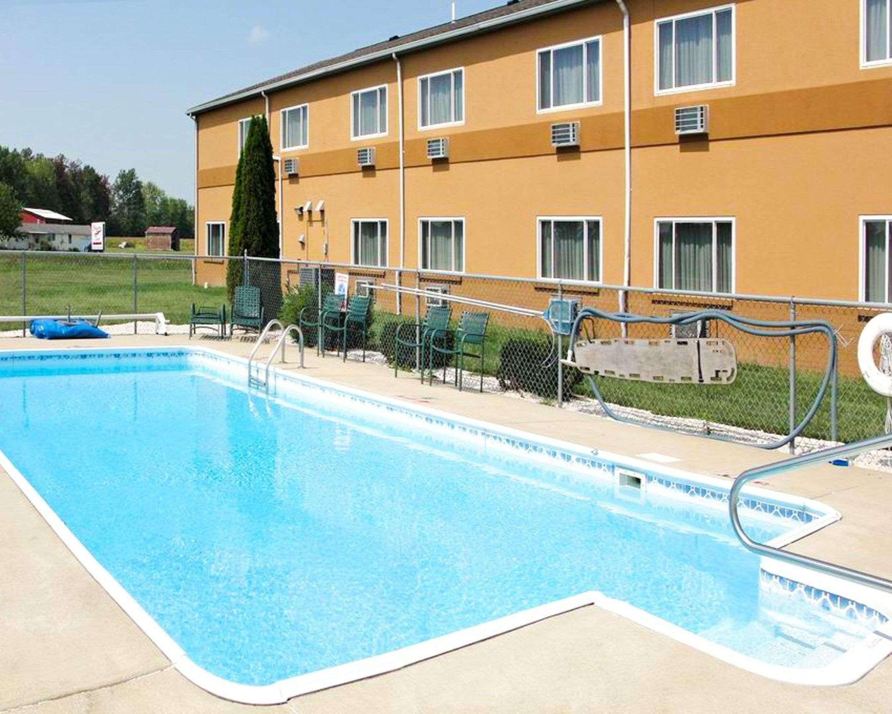 Quality Inn Seaman Exterior photo