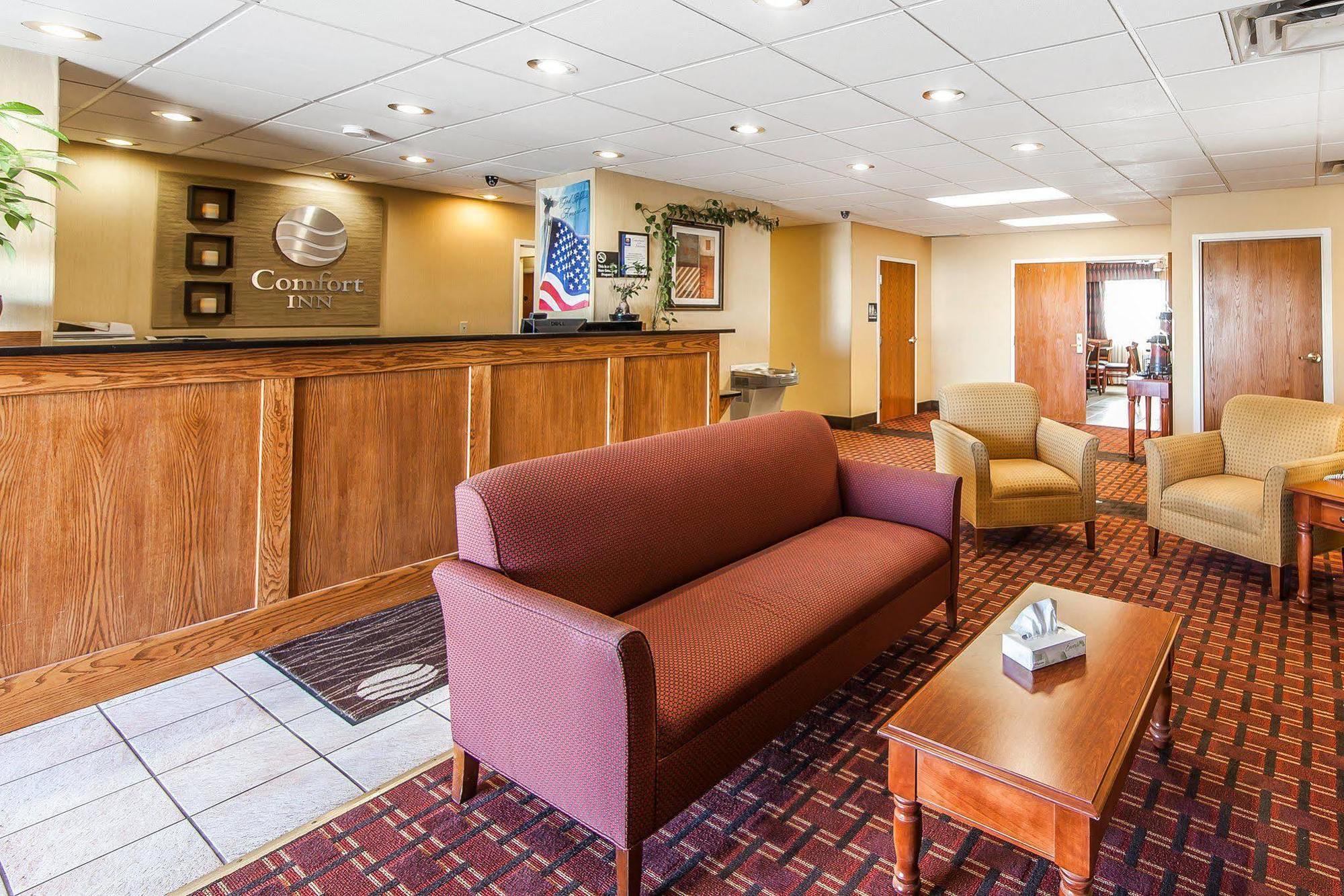 Quality Inn Seaman Exterior photo