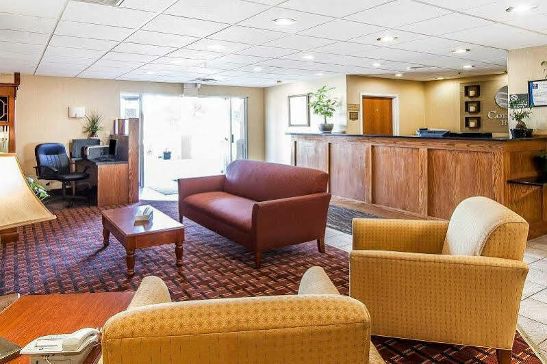 Quality Inn Seaman Exterior photo